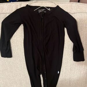 Posh Peanut Jammie’s- black